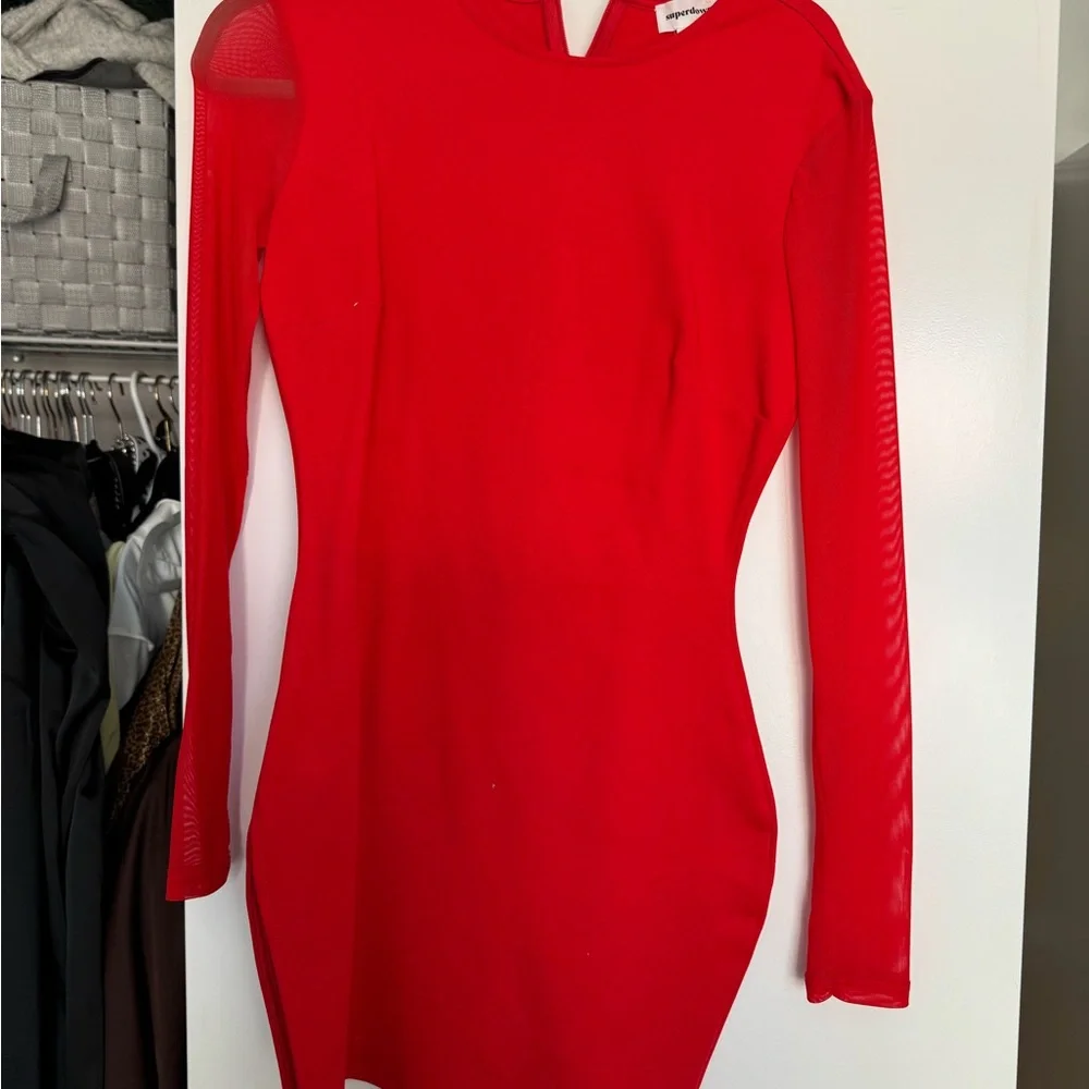 Lucy in the sky Red Long-Sleeve mini dress - Picture 2 of 2